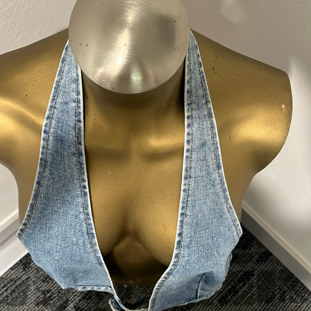 DENIM BACKLESS TOP - Picture 3 of 5